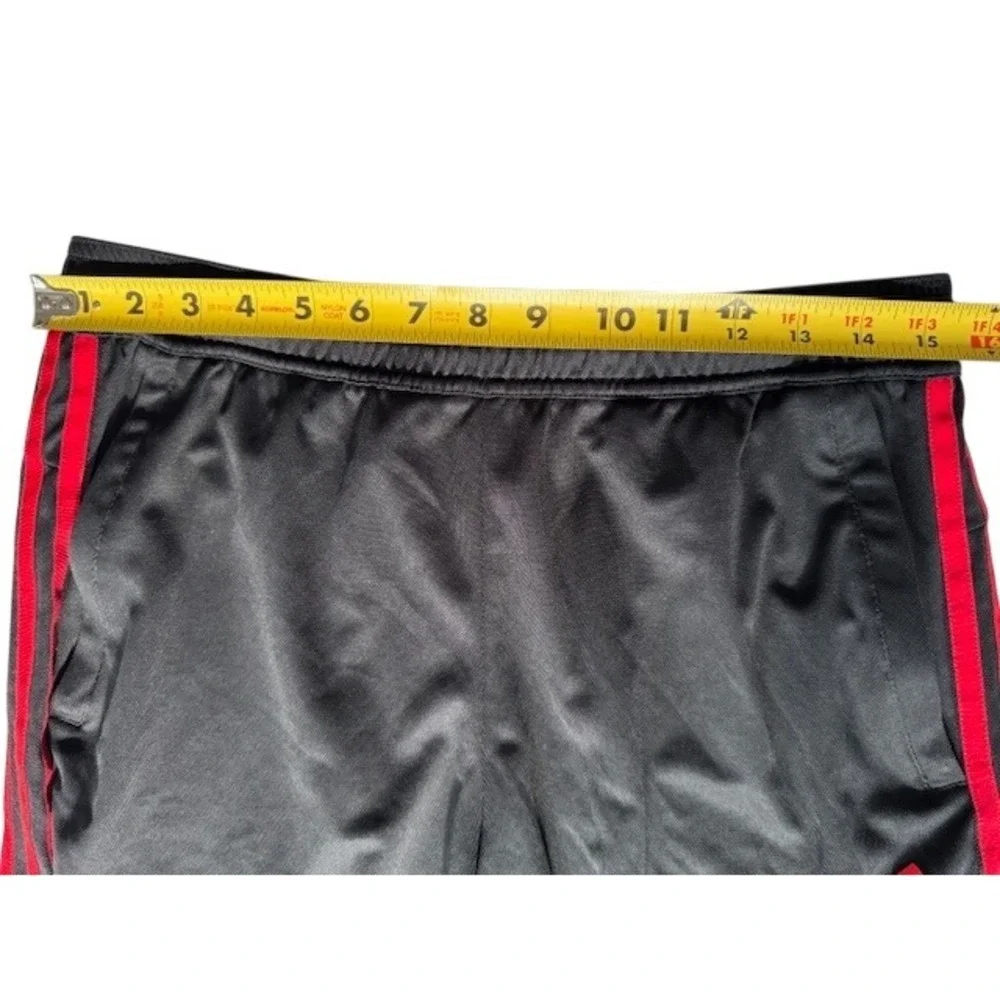 Adidas Mens Athletic Shorts Gray Red‎ Stripes Logo AEROREADY Size L